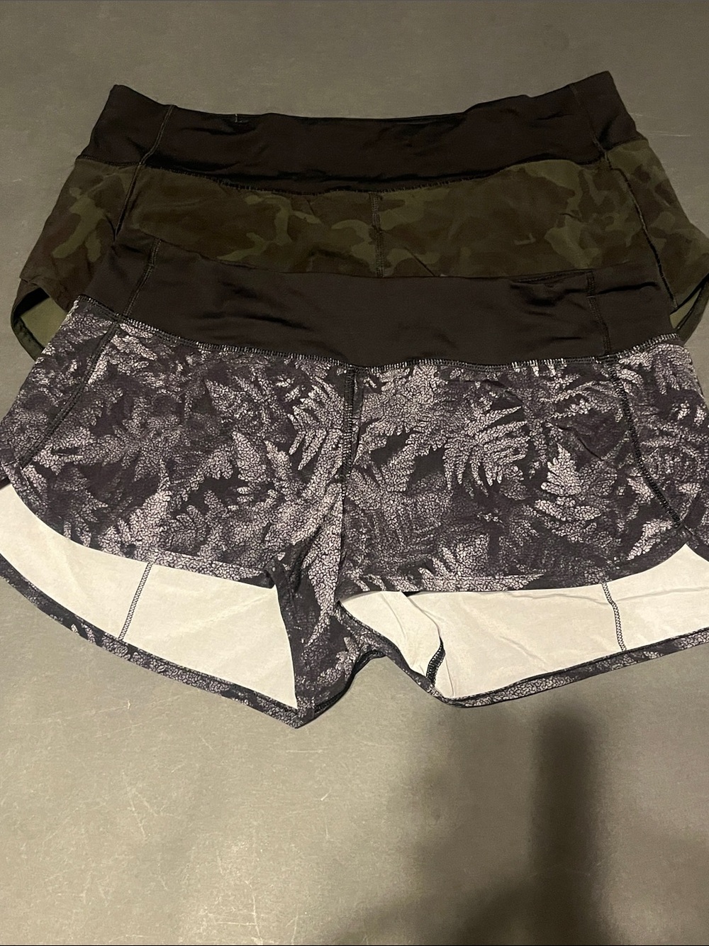 Lululemon Camo Speed Shorts Size 8